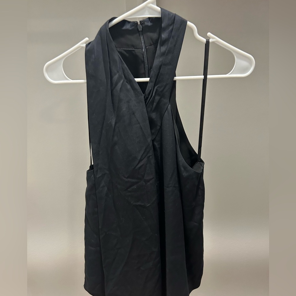 Black club Monaco sleeveless blouse size 6